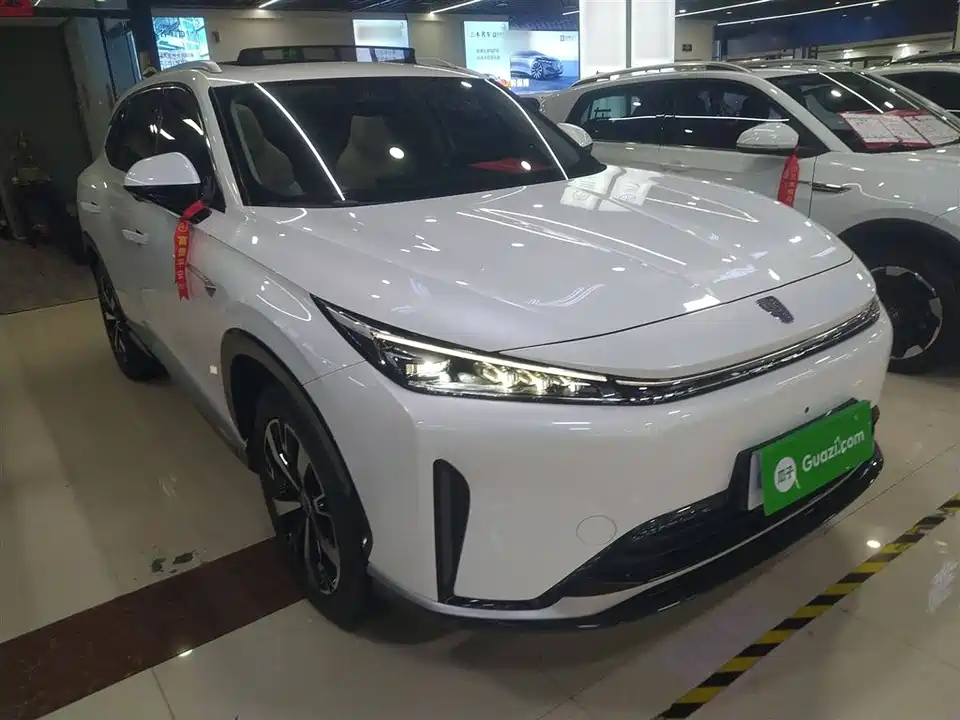 Roewe D5X DMH