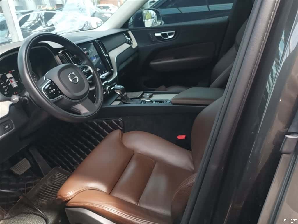 Volvo XC60, 2020 15