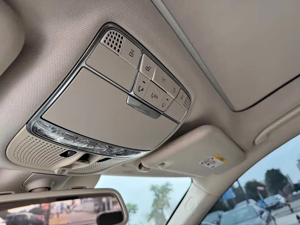 Mercedes-Benz S-class Mercedes-Benz S-class