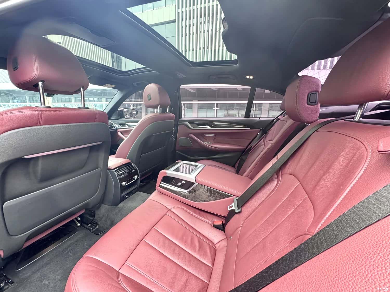 BMW 5 Series, 2019 4