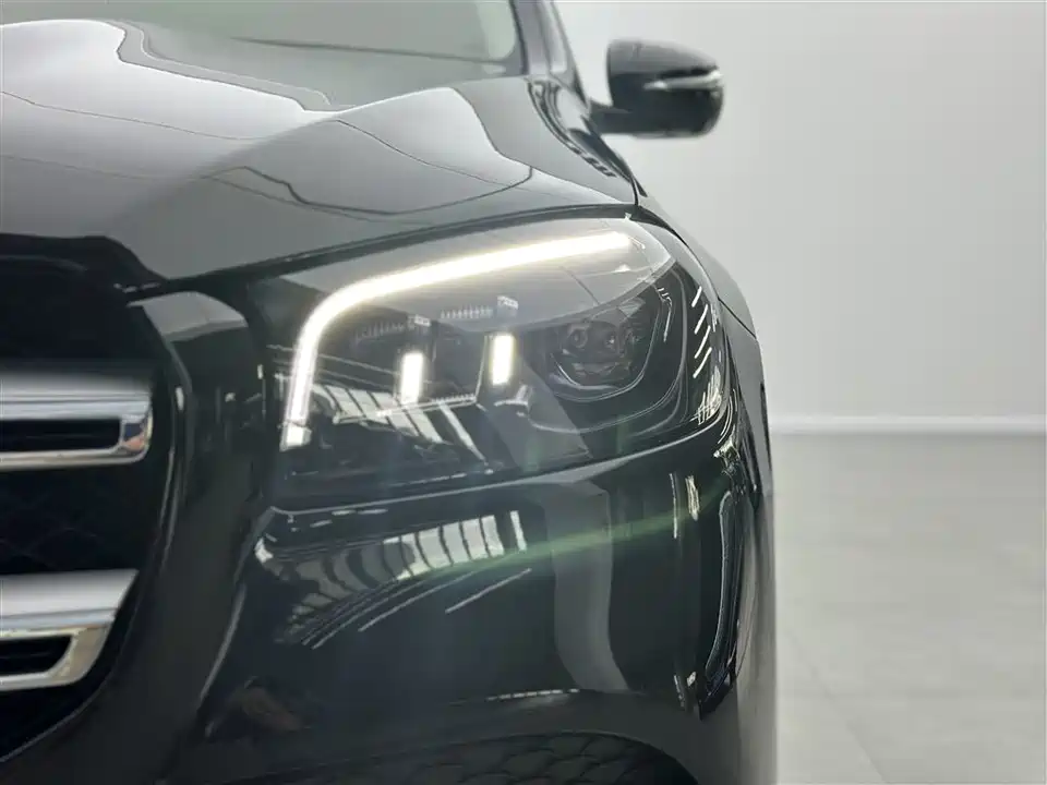 Mercedes-Benz GLS Mercedes-Benz GLS