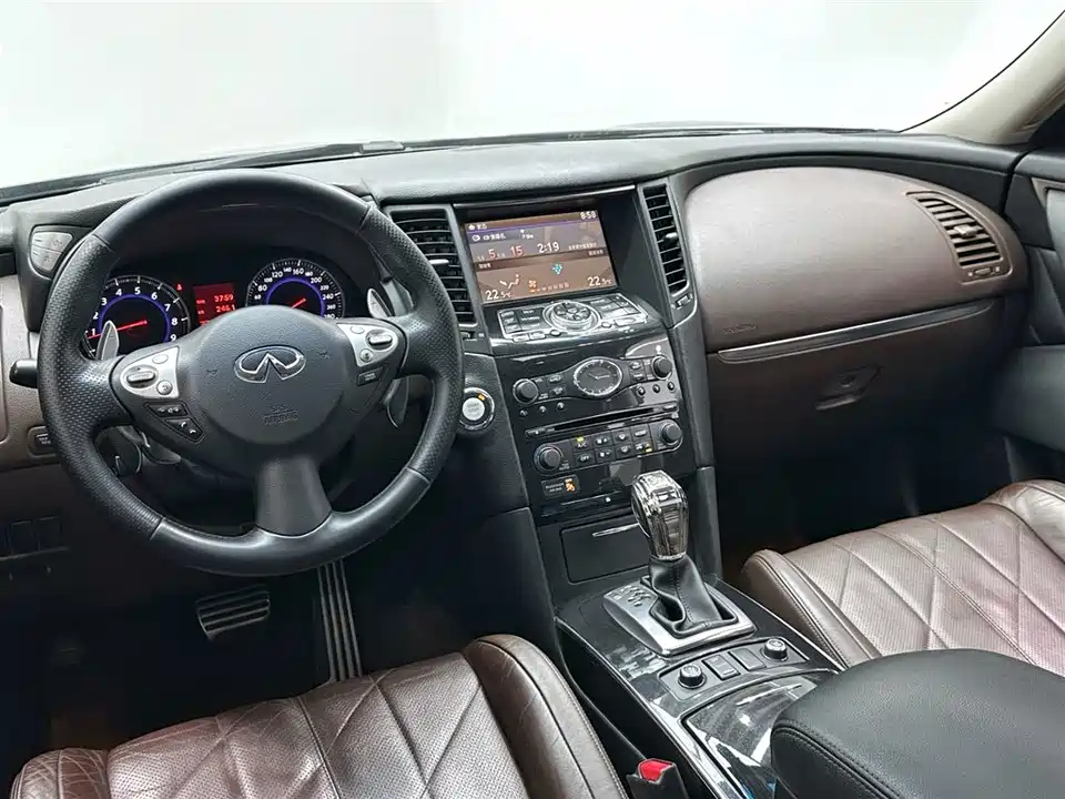 Infiniti FX