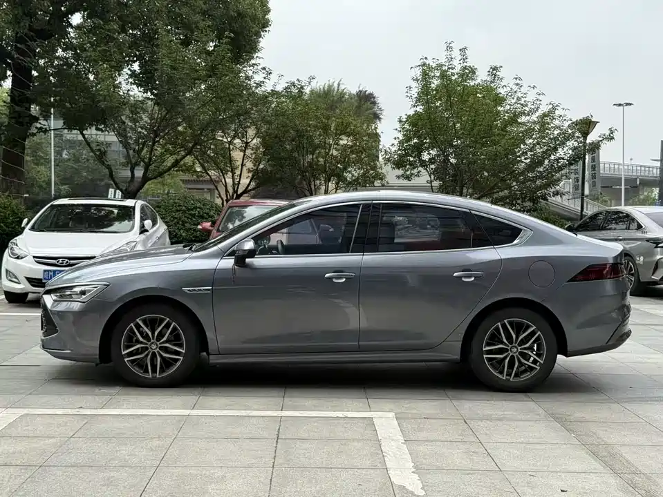 BYD Qin Yuan