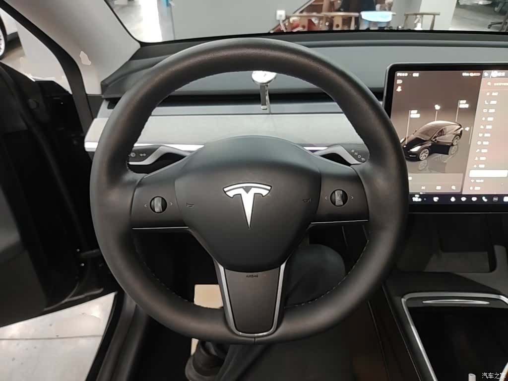 Tesla Model Y, 2024 11