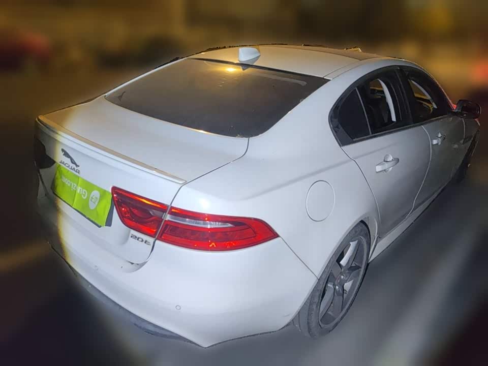 Jaguar XE