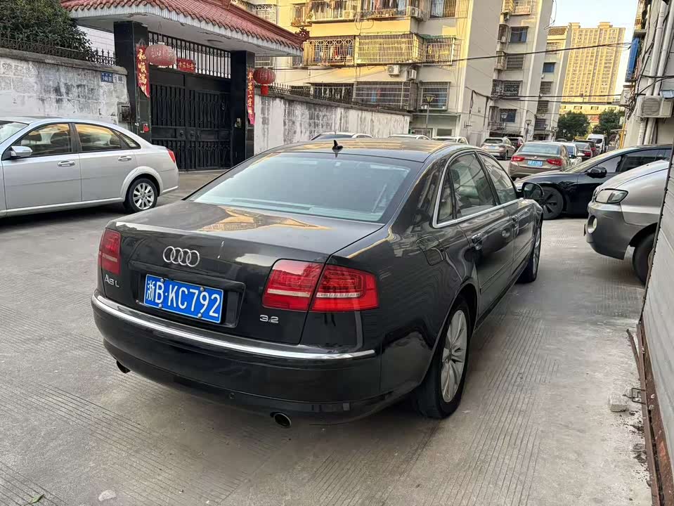 Audi A8