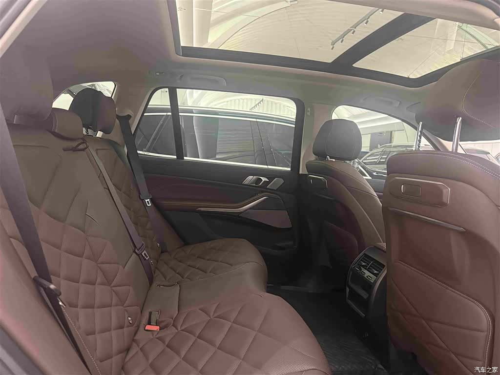 BMW X5, 2025 23