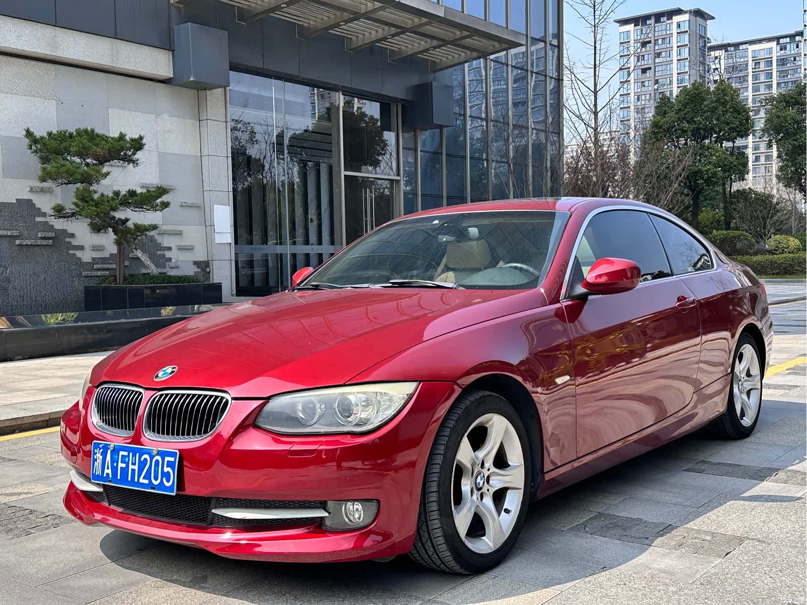 BMW 3 Series, 2011 1