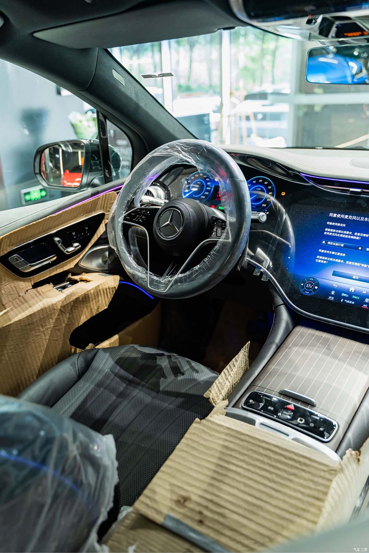 Mercedes-Benz EQS, 2026 28
