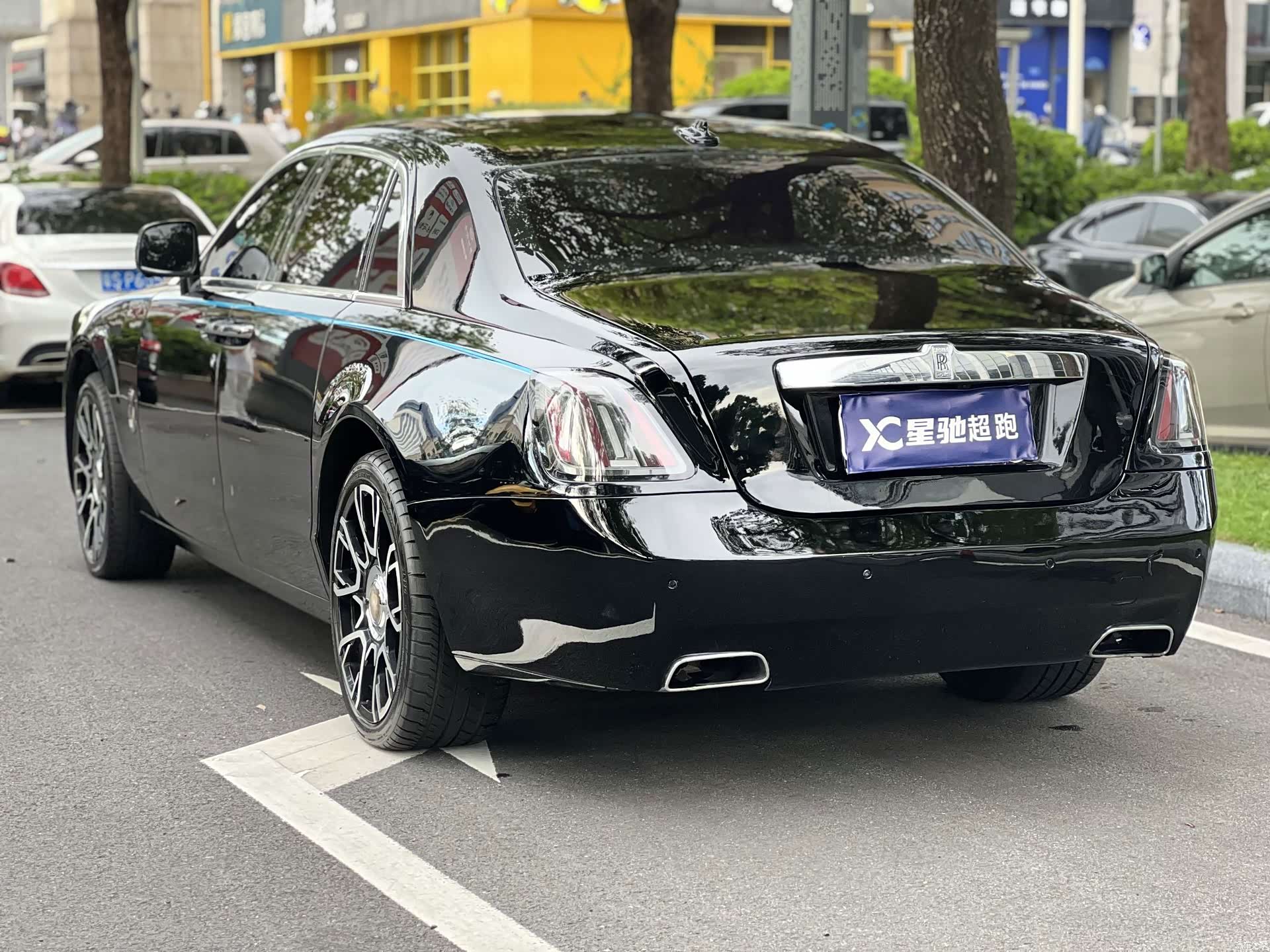 Rolls-Royce Ghost, 2011 7