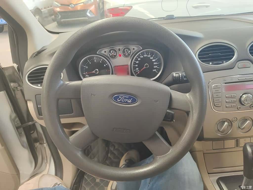 Ford Focus, 2014 7