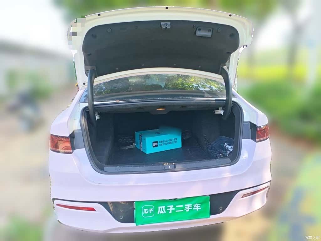 BYD Qin, 2022 10