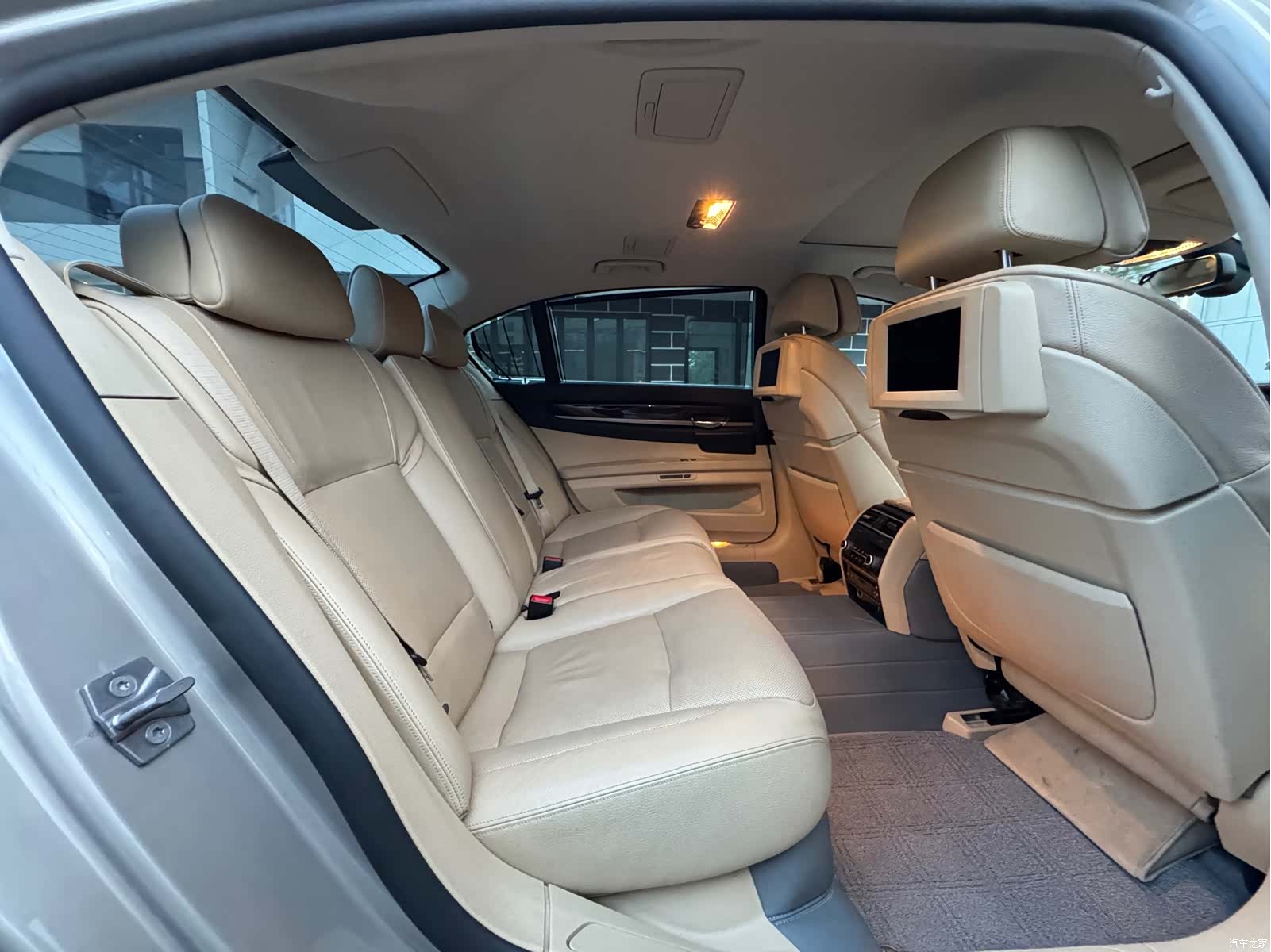 BMW 7 Series, 2012 21