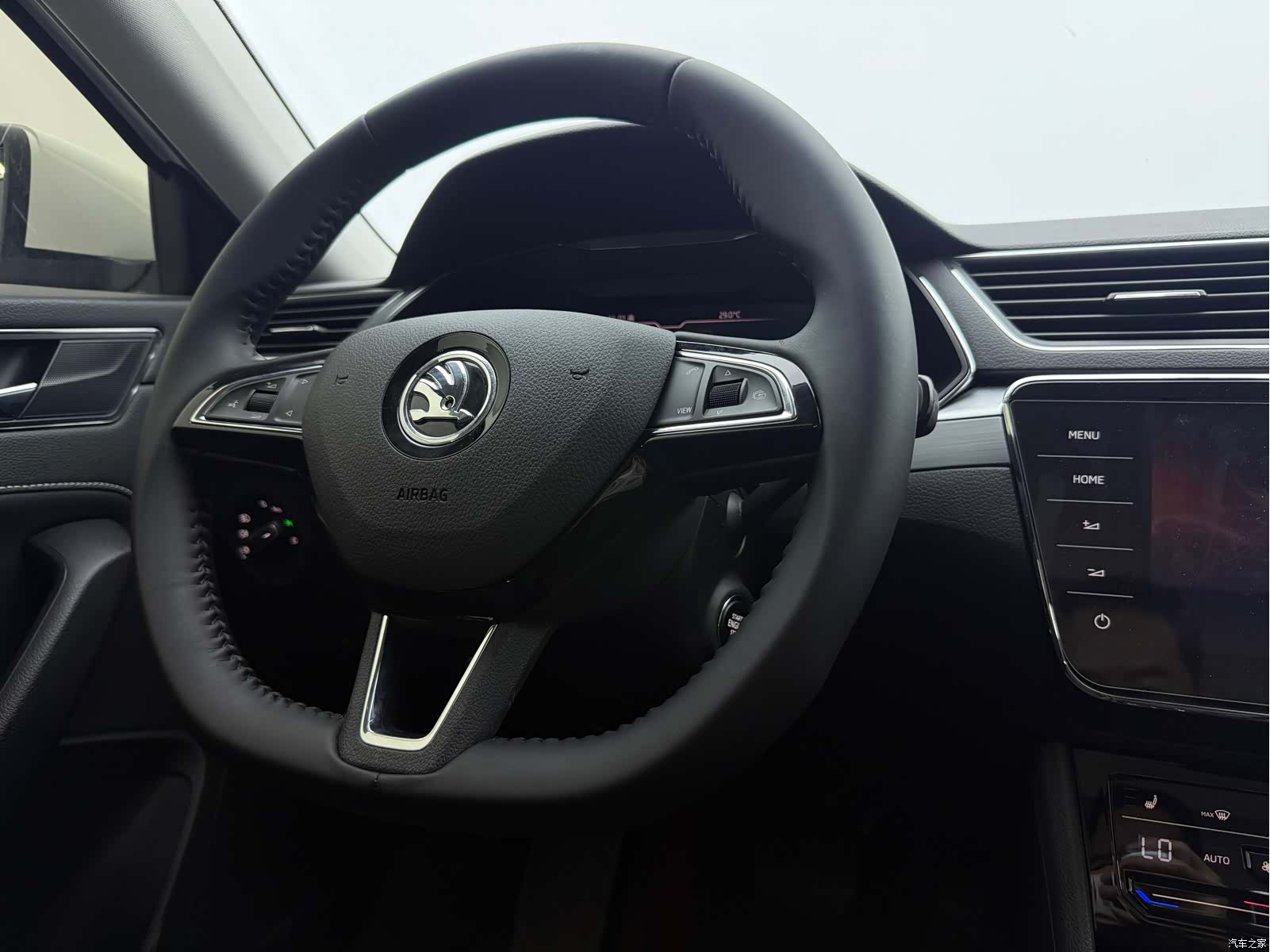 Skoda Superb, 2023 13