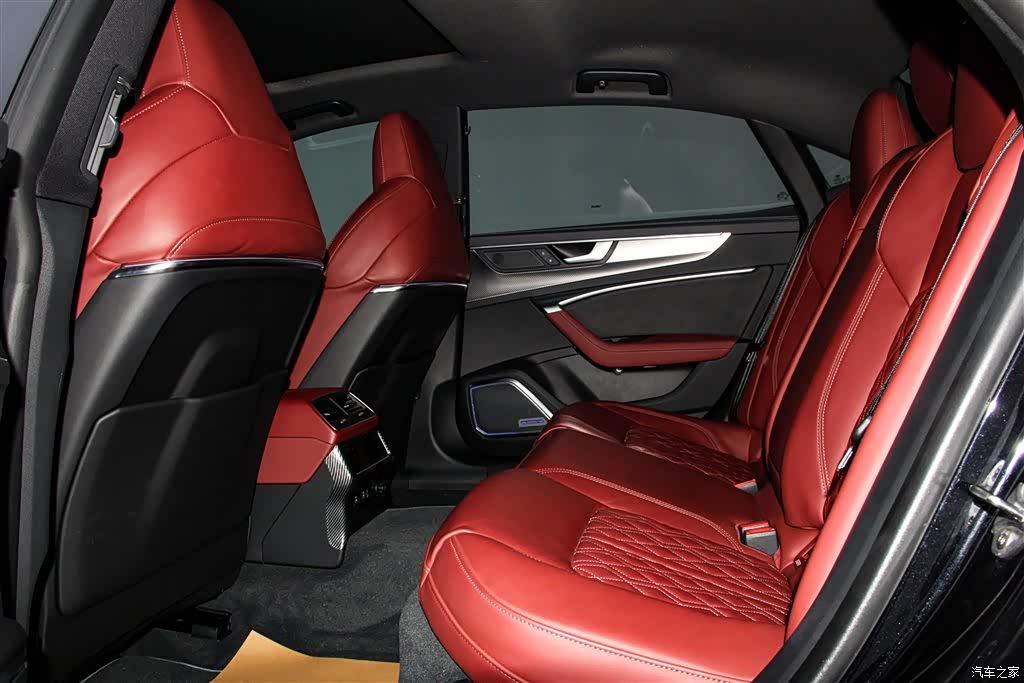Audi A7L, 2025 21