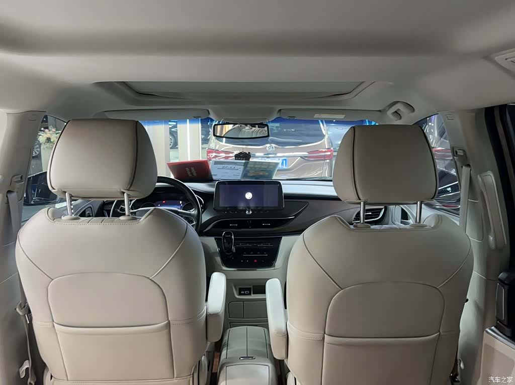 Buick GL8, 2022 11
