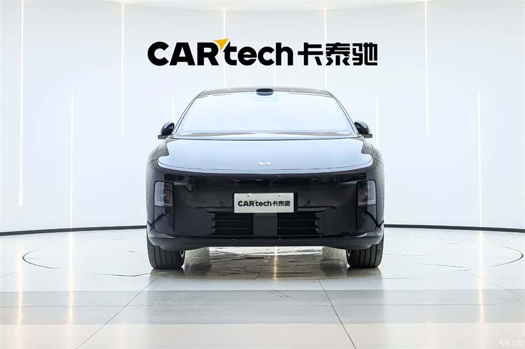 Li Auto i8, 2025 2