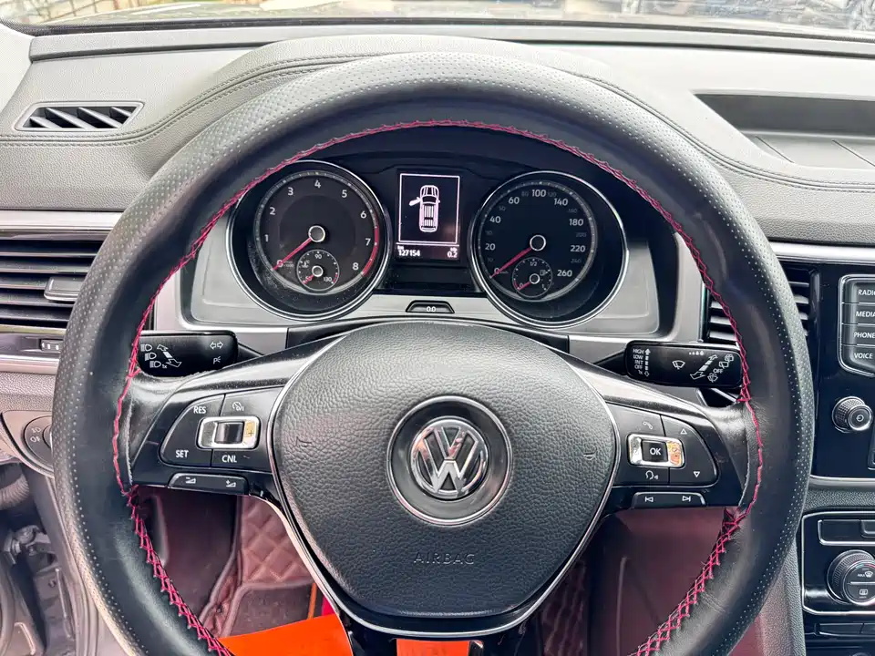 Volkswagen Tourang