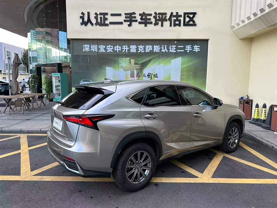 Lexus NX