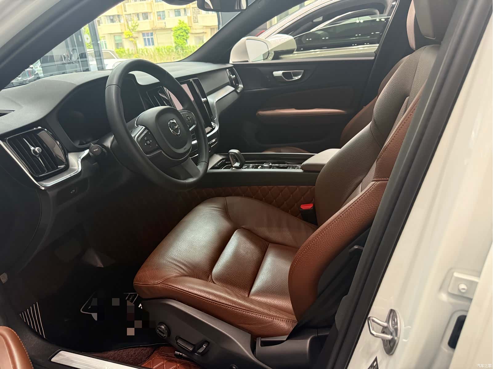 Volvo S60, 2023 4