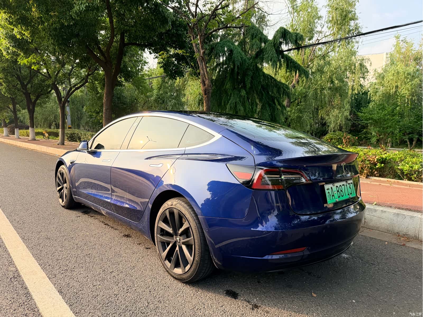 Tesla Model 3, 2020 все фото