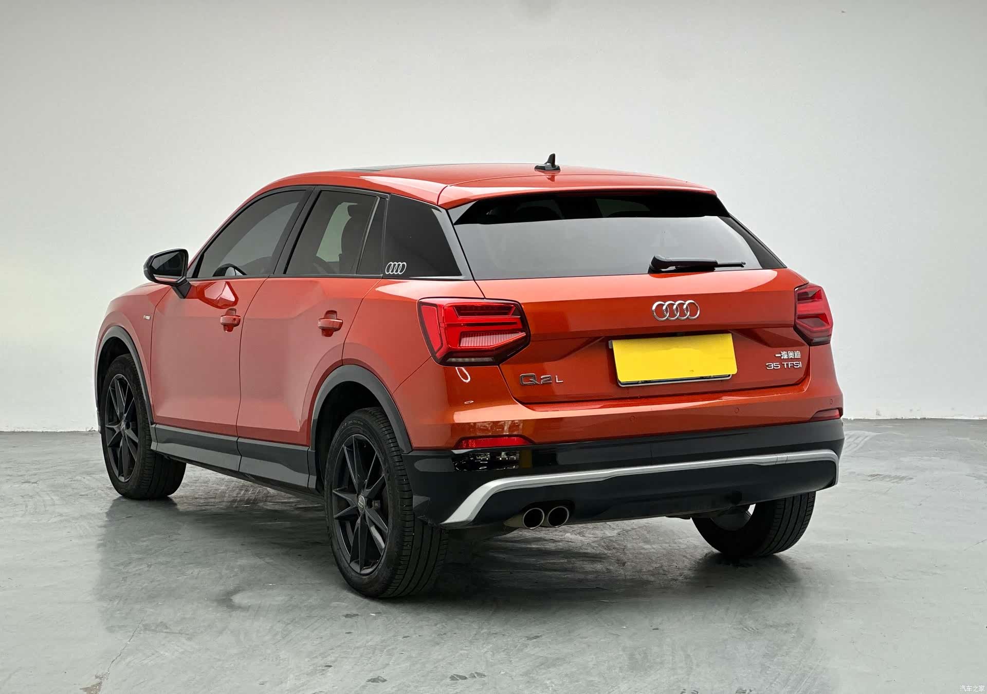 Audi Q2L, 2019 6