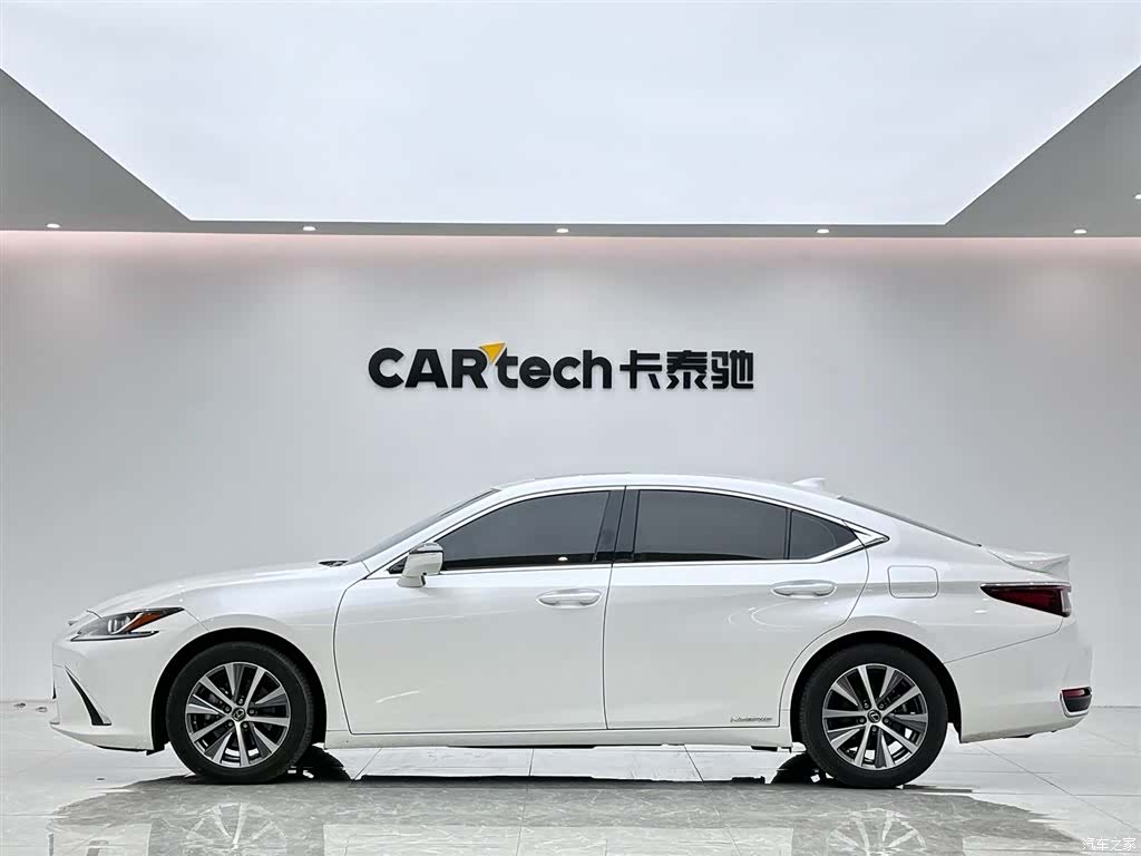 Lexus ES, 2021 2