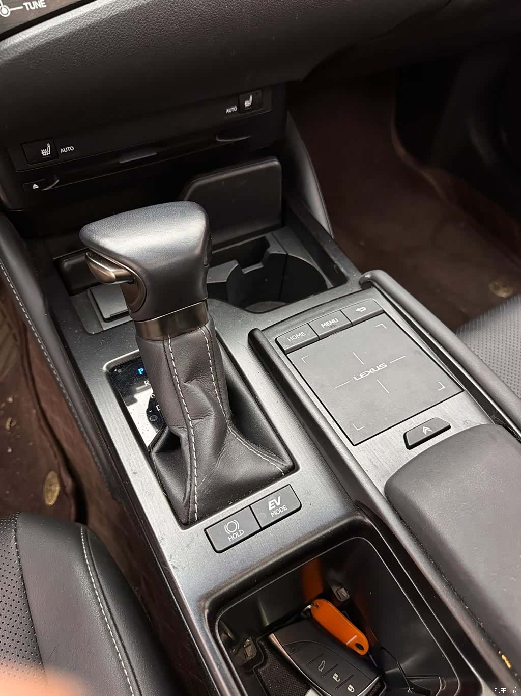 Lexus ES, 2021 15