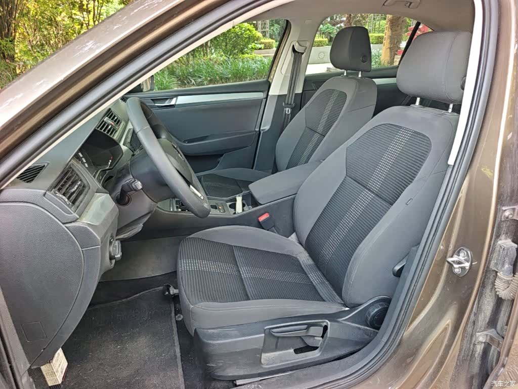 Skoda Superb, 2018 15