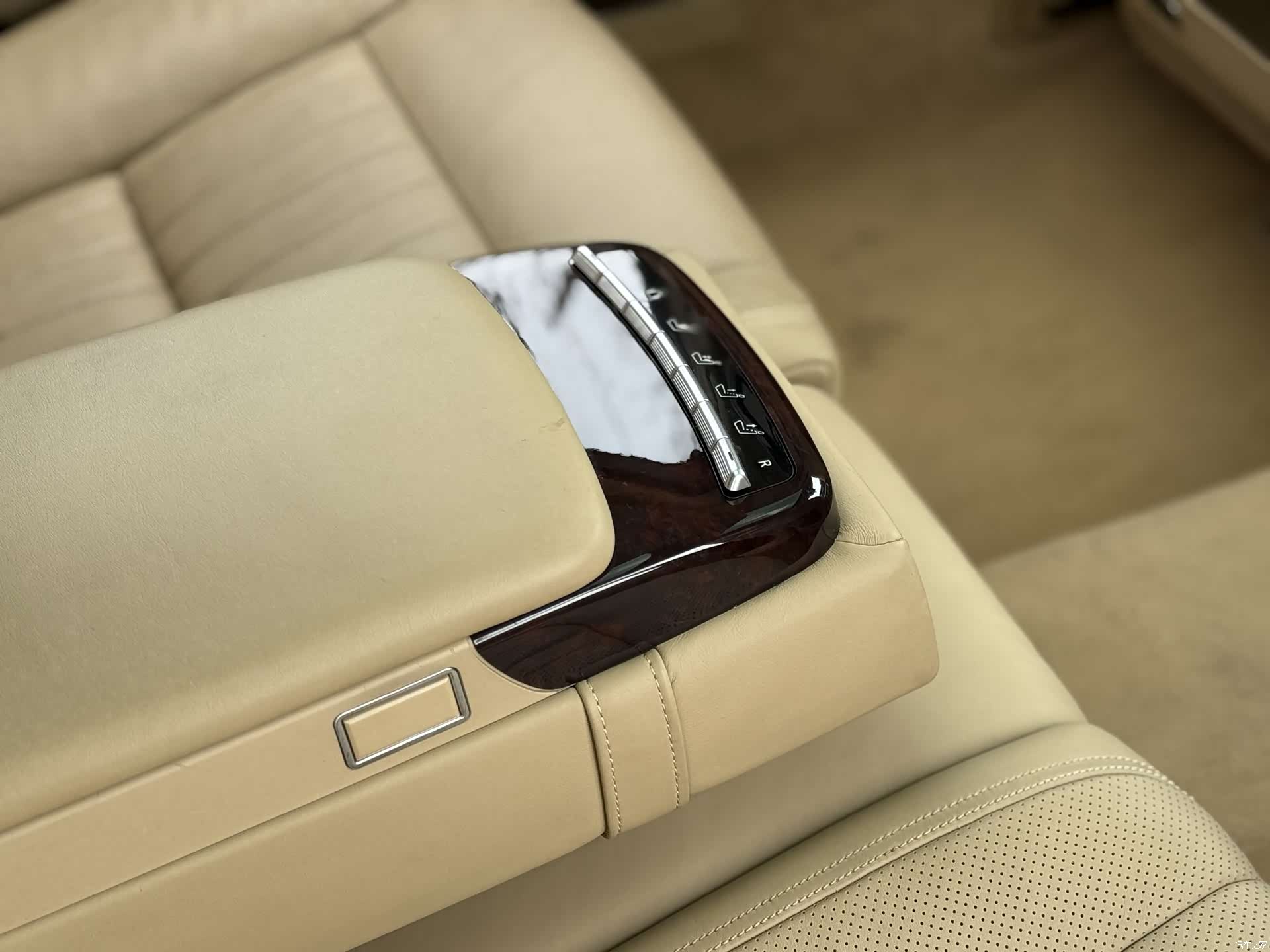 Mercedes-Benz S-Class, 2010 23