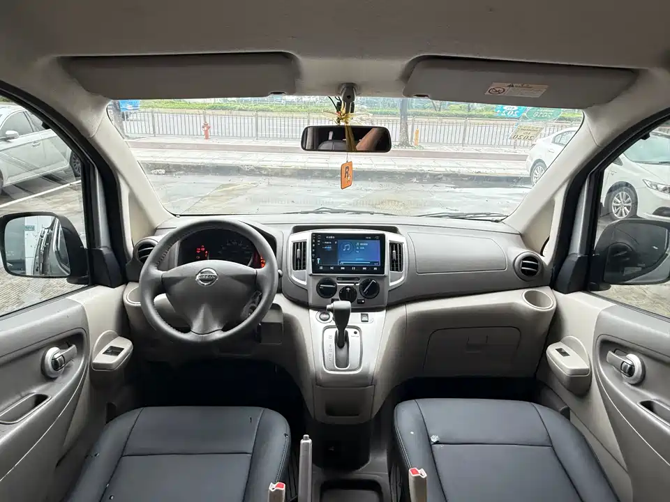 Nissan NV200 Nissan NV200