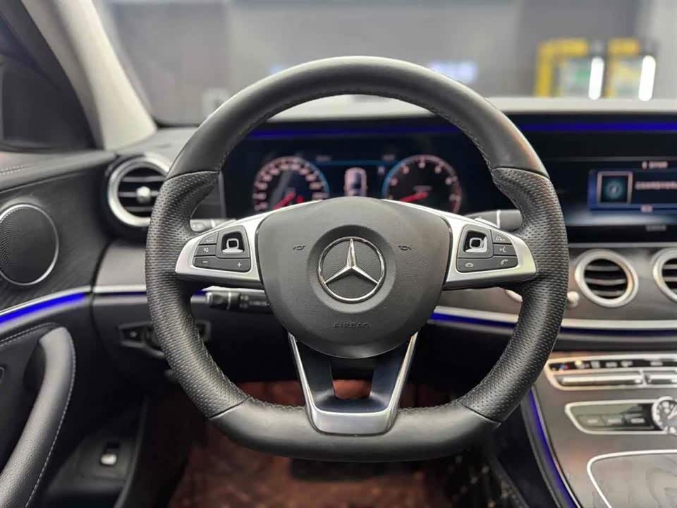 Mercedes-Benz E-class Mercedes-Benz E-class