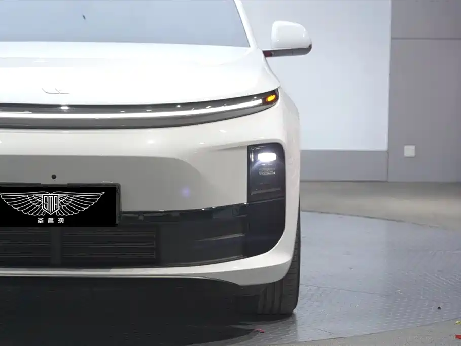 Li Auto Ideal L6