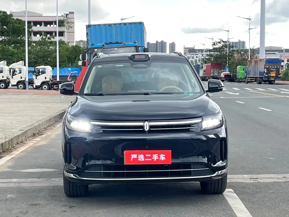 AITO Ask the world M7