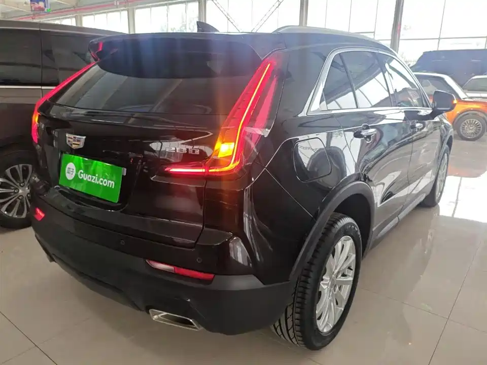 Cadillac XT4