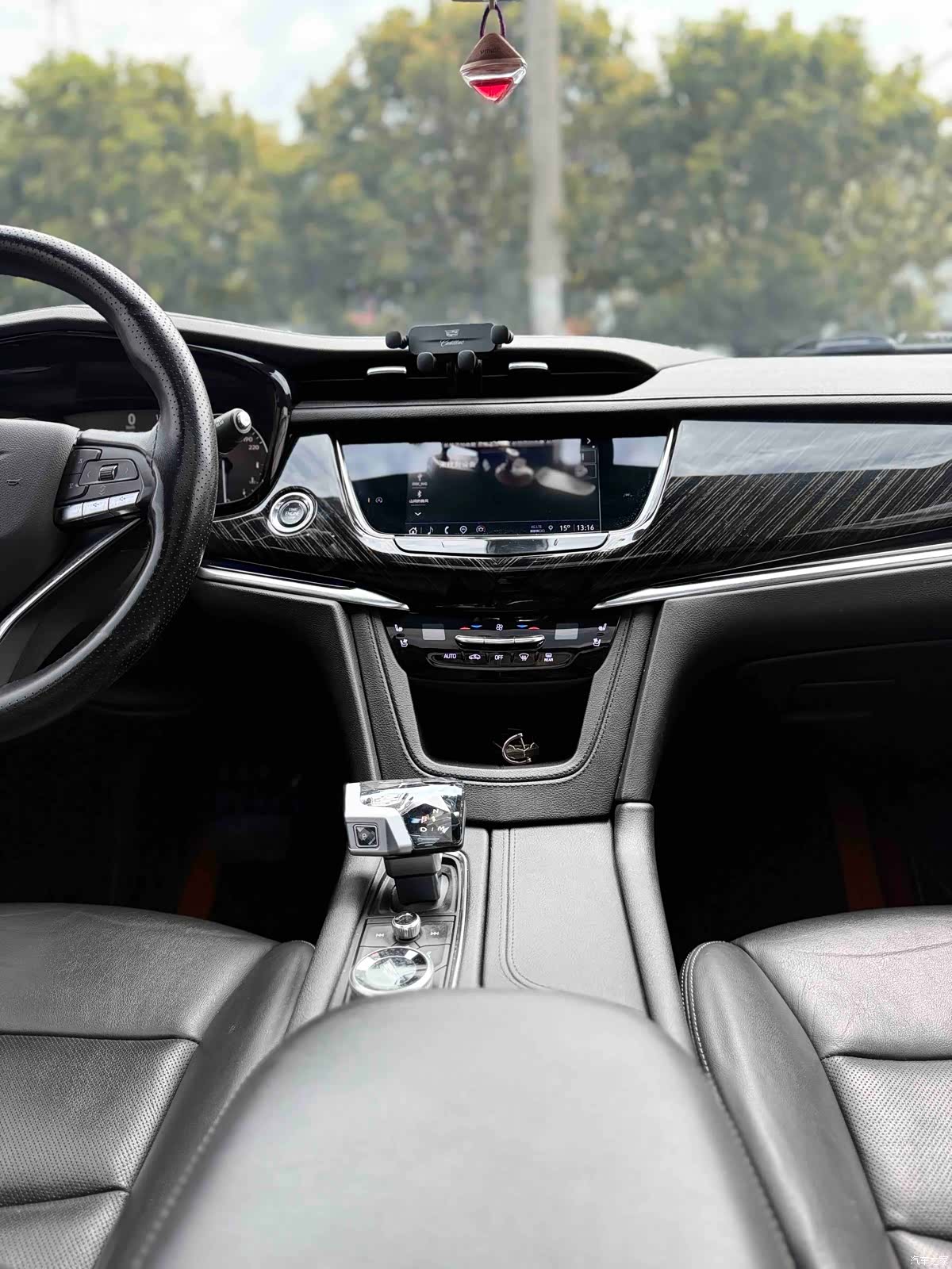 Cadillac XT6, 2022 16