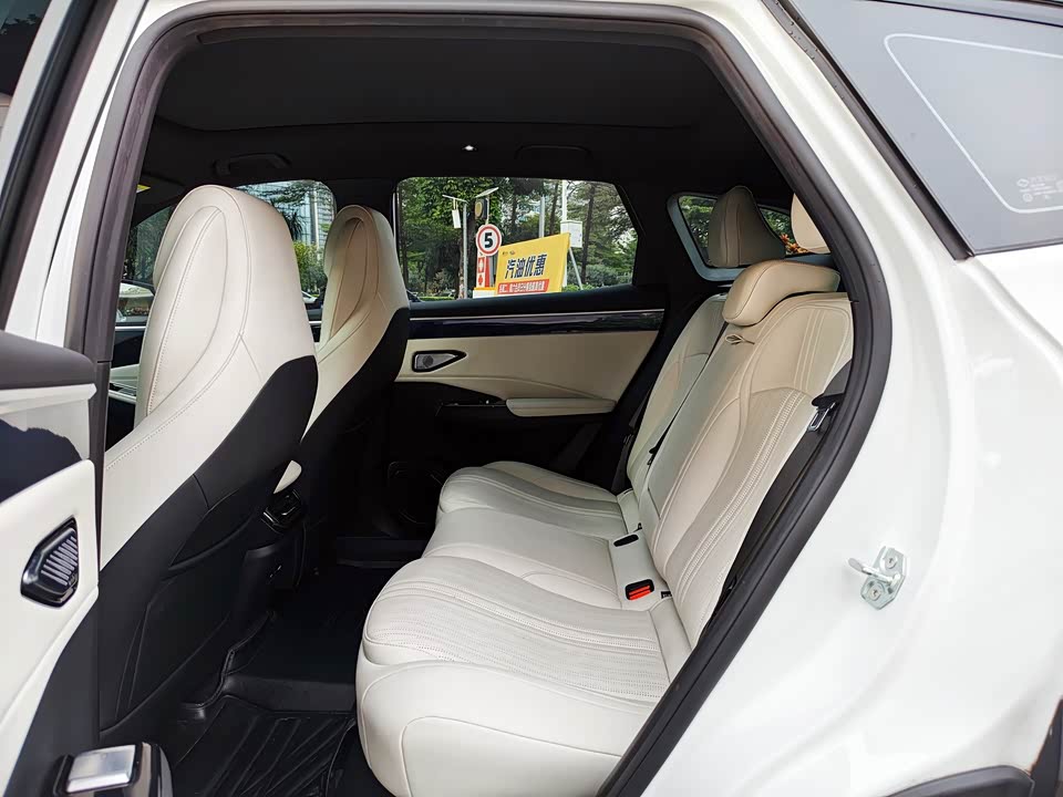 Geely Galaxy Galaxy L7