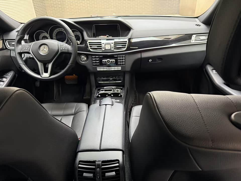 Mercedes-Benz E-class Mercedes-Benz E-class
