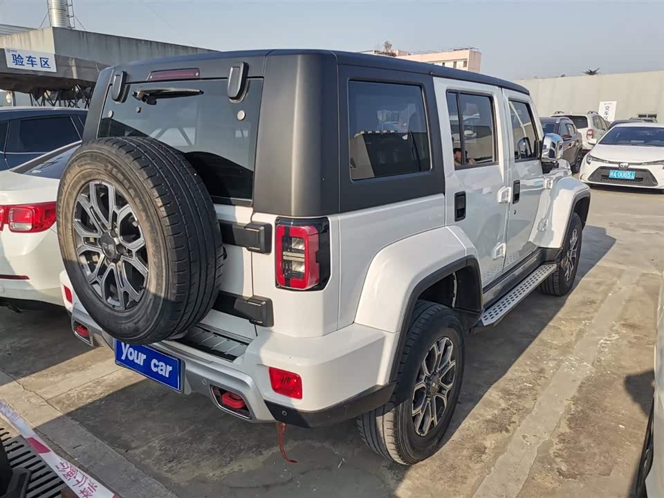 Beijing BJ40