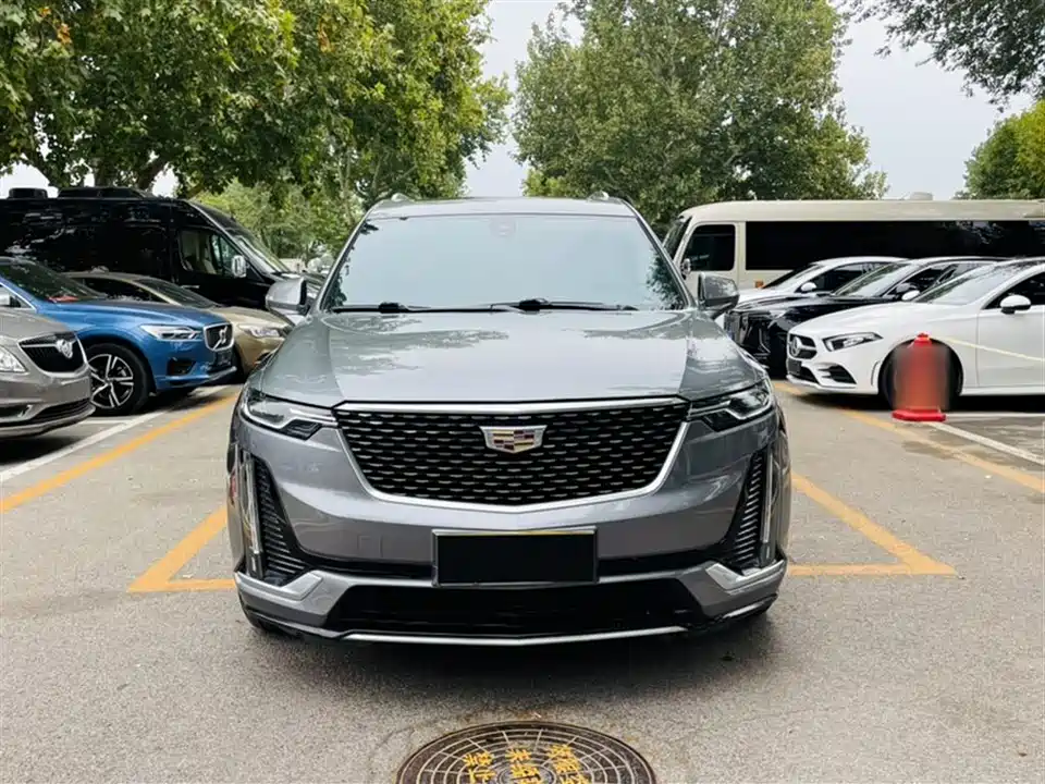 Cadillac XT6
