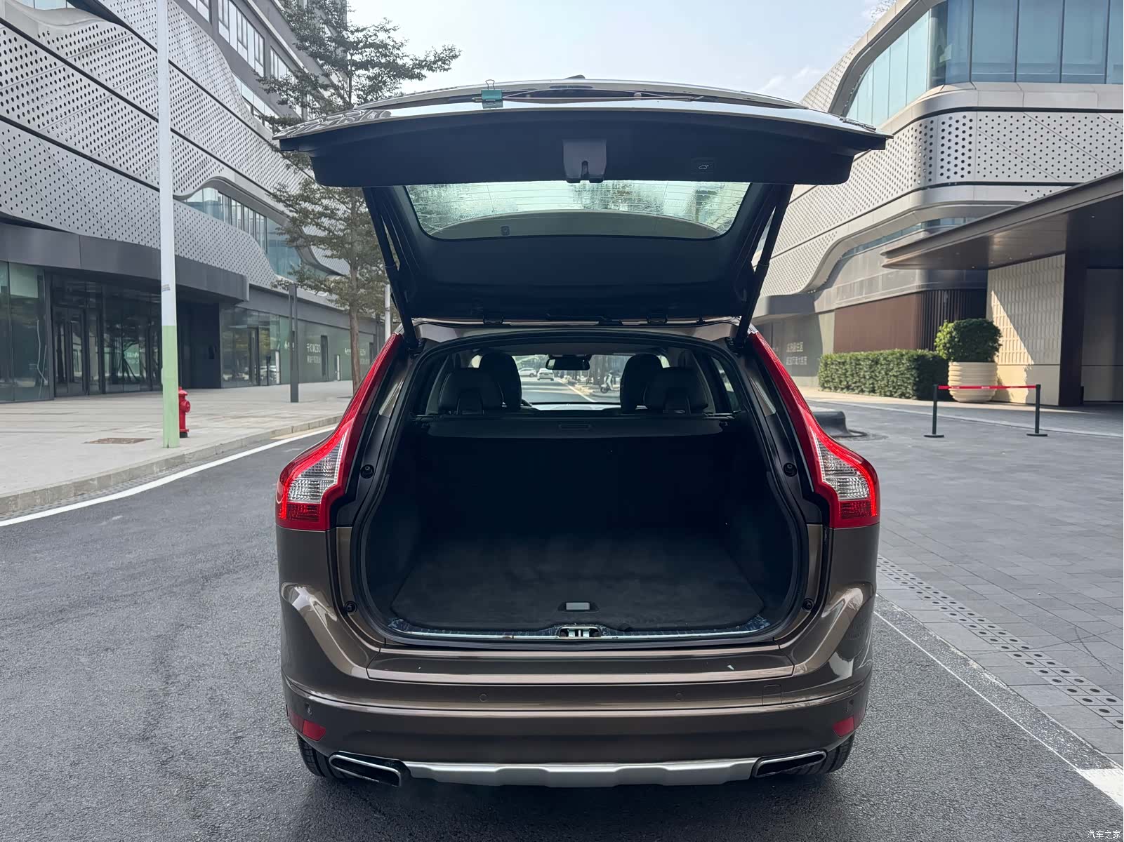 Volvo XC60, 2016 28