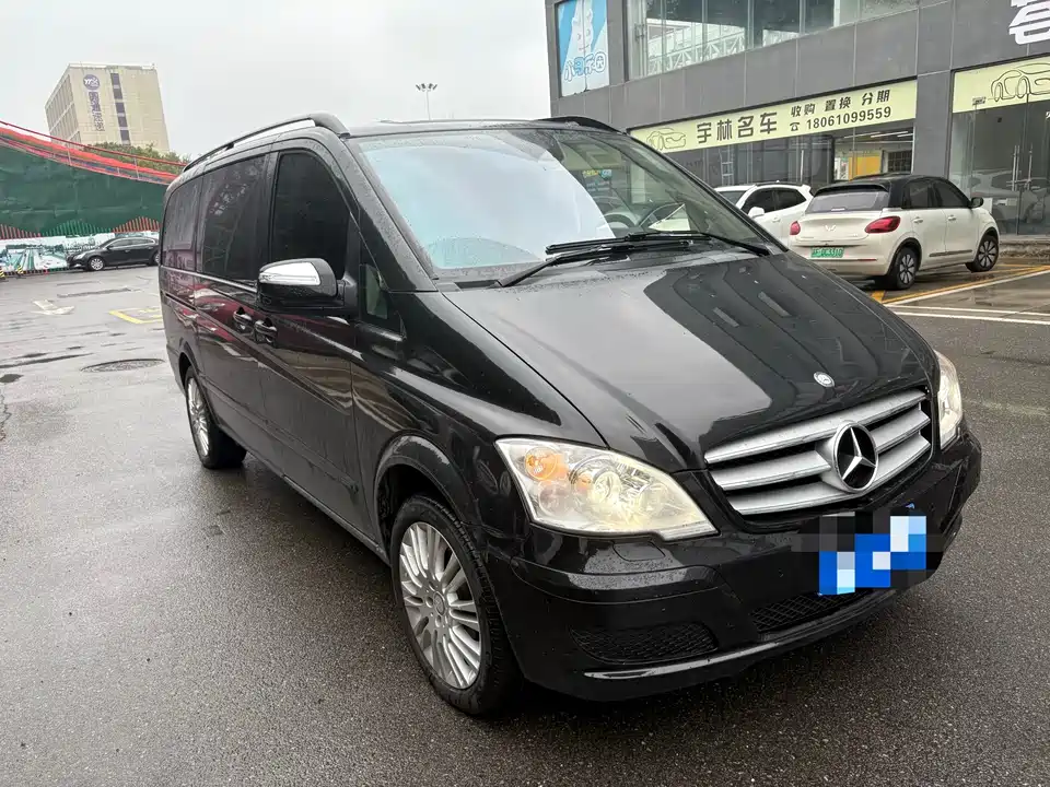 Mercedes-Benz Viano