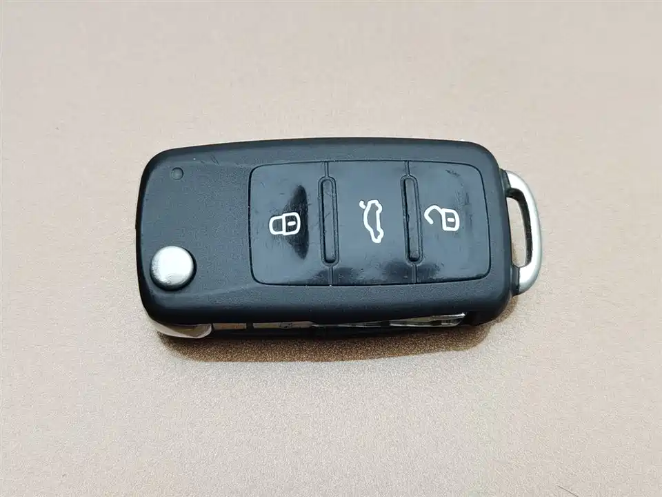 Volkswagen C-TREK Wei Collar