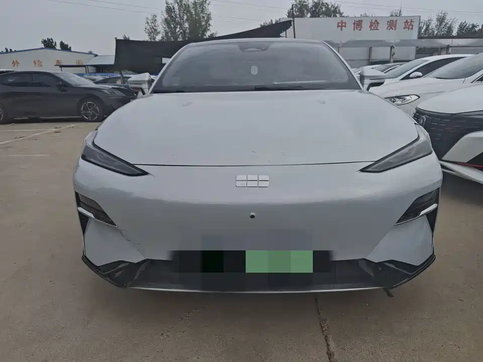 Geely Galaxy Galaxy E8