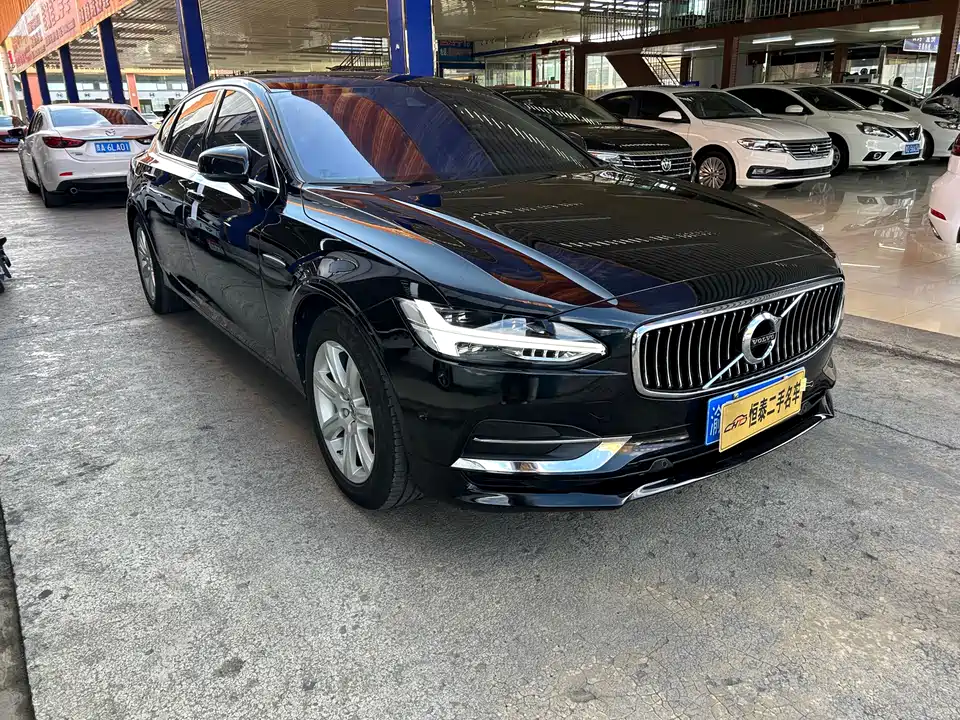 Volvo S90