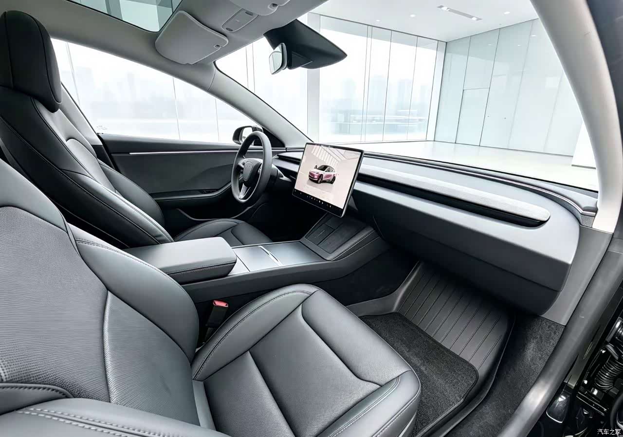 Tesla Model 3, 2025 10