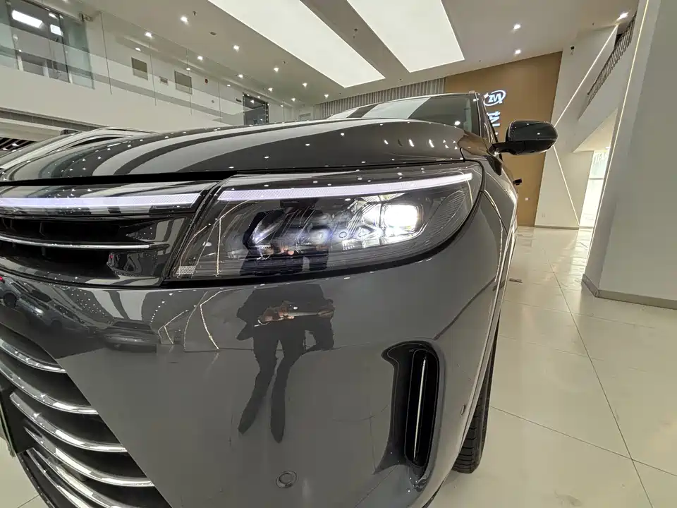 AITO Ask the world M7