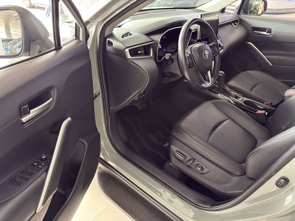 Toyota Corolla Sharp amplifier