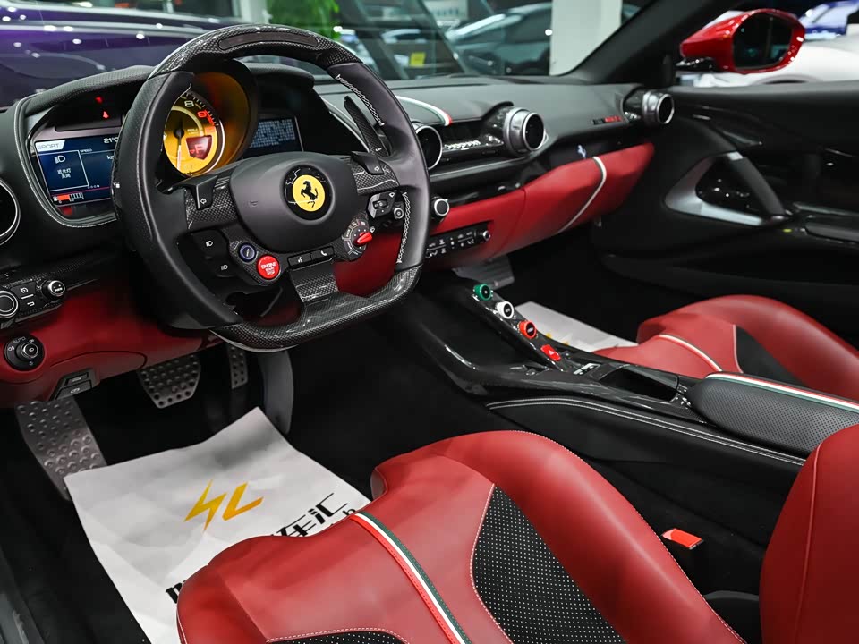 Ferrari 812