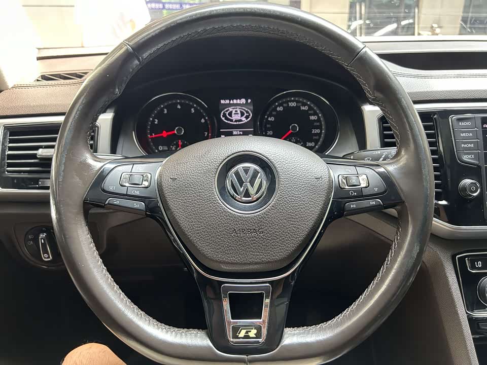 Volkswagen Tourang